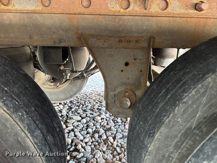 image for item YA2532 2016 Utility refrigerated van trailer