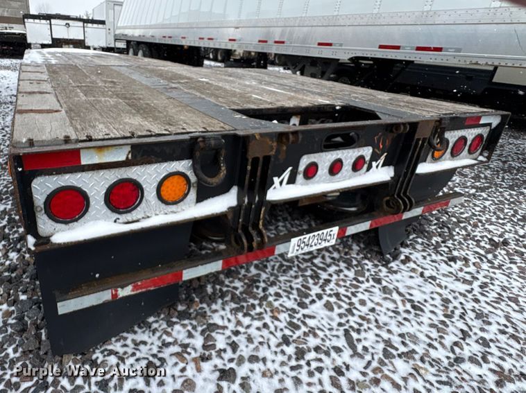 image for item YA2560 2013 X-l Specialized XL 80 MDE extendable lowboy equipment trailer