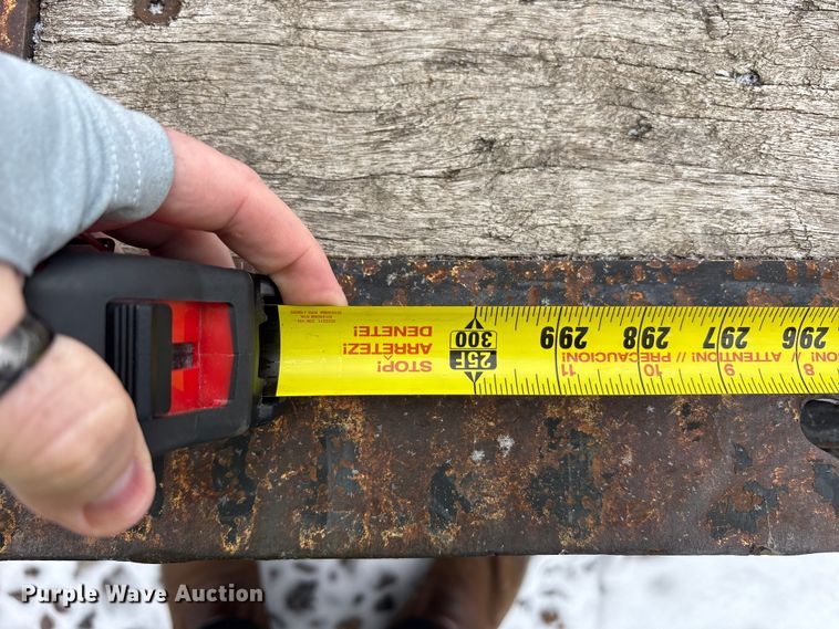 image for item YA2560 2013 X-l Specialized XL 80 MDE extendable lowboy equipment trailer