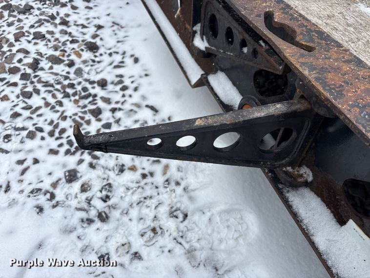 image for item YA2560 2013 X-l Specialized XL 80 MDE extendable lowboy equipment trailer