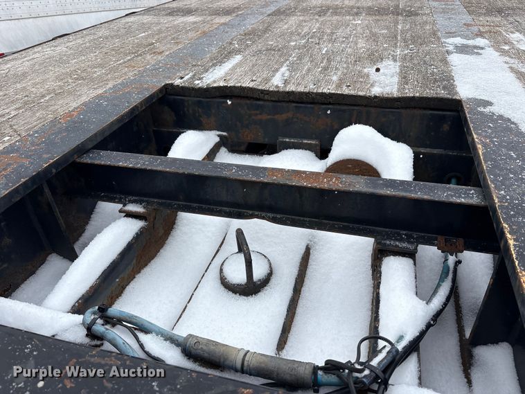 image for item YA2560 2013 X-l Specialized XL 80 MDE extendable lowboy equipment trailer