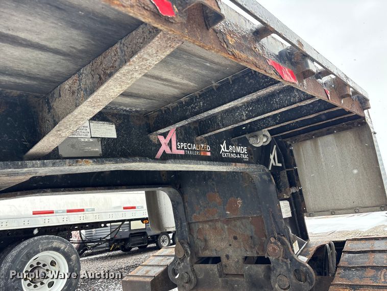 image for item YA2560 2013 X-l Specialized XL 80 MDE extendable lowboy equipment trailer