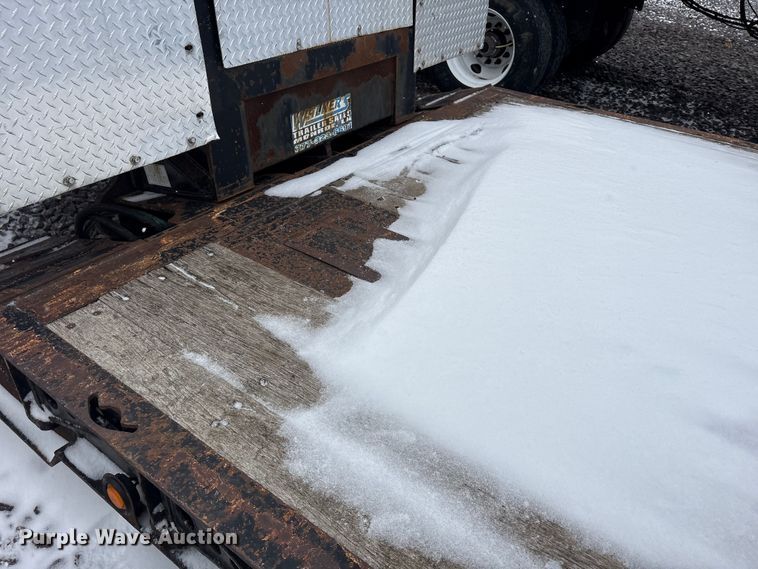 image for item YA2560 2013 X-l Specialized XL 80 MDE extendable lowboy equipment trailer