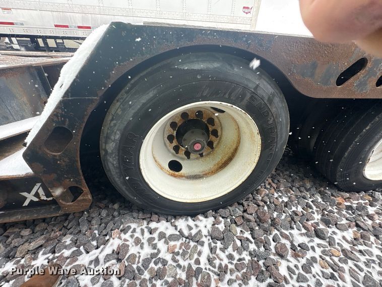 image for item YA2560 2013 X-l Specialized XL 80 MDE extendable lowboy equipment trailer