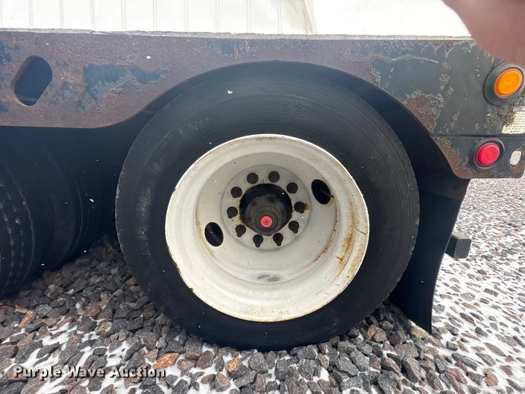 image for item YA2560 2013 X-l Specialized XL 80 MDE extendable lowboy equipment trailer