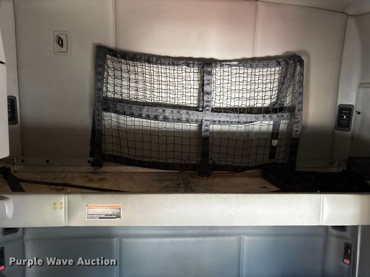 image for item YA6127 2015 Kenworth T680 semi truck