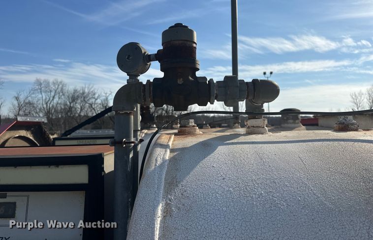 image for item DV0781 Fuel tank