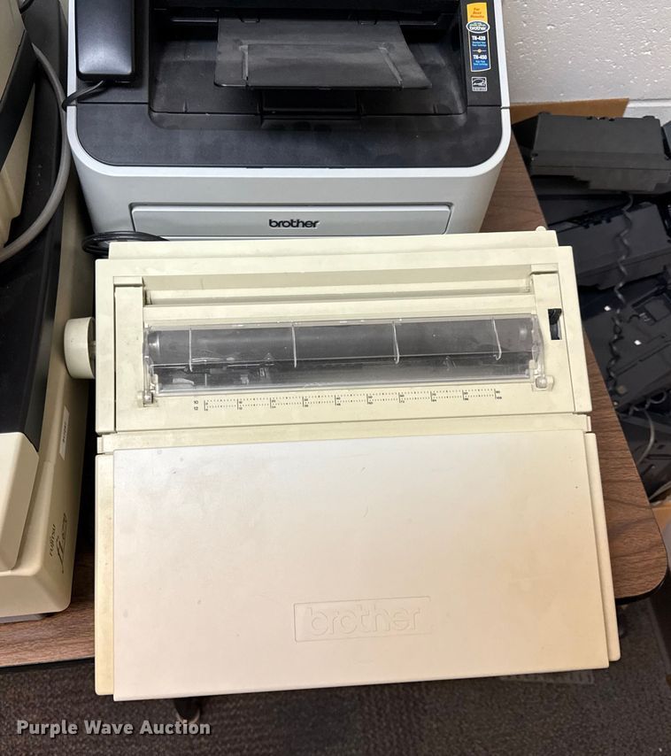 image for item DY8132 Electronics