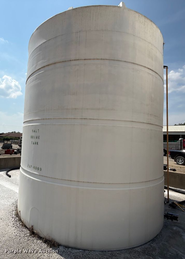 image for item DY8174 Salt brine poly storage tank