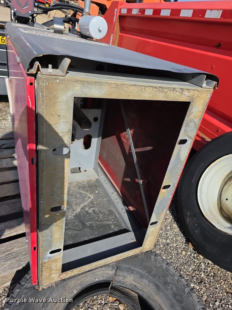 image for item DZ3864 Bennett fuel pump