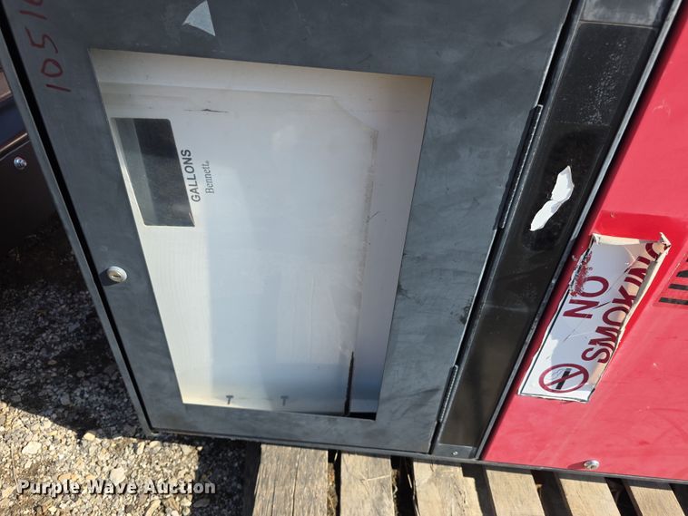 image for item DZ3864 Bennett fuel pump