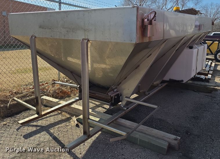 image for item DZ3865 2004 Henderson FSHX13XHX25280 V-Box Stainless steel Spreader spreader