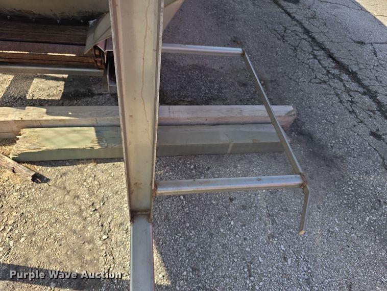 image for item DZ3865 2004 Henderson FSHX13XHX25280 V-Box Stainless steel Spreader spreader