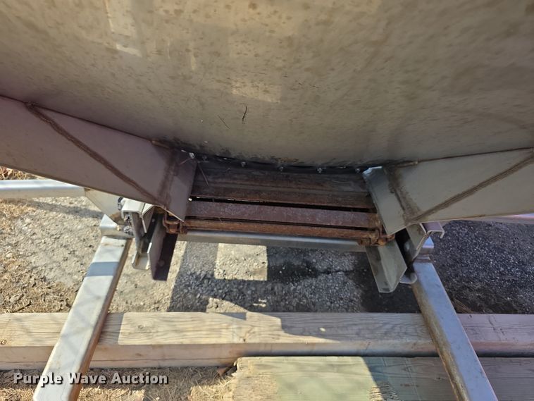 image for item DZ3865 2004 Henderson FSHX13XHX25280 V-Box Stainless steel Spreader spreader