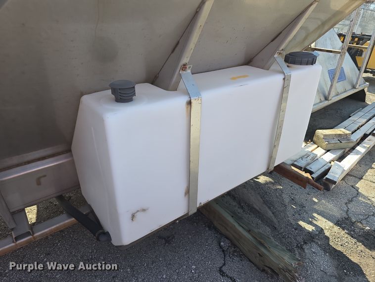 image for item DZ3865 2004 Henderson FSHX13XHX25280 V-Box Stainless steel Spreader spreader