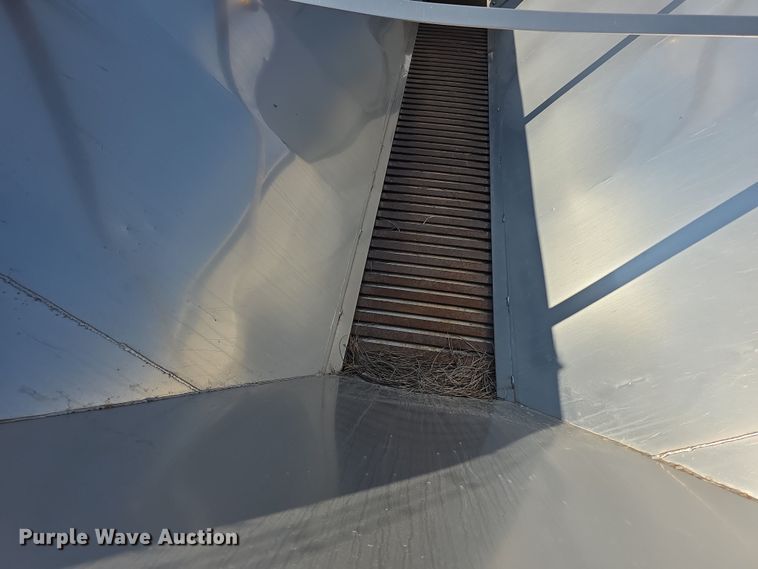 image for item DZ3865 2004 Henderson FSHX13XHX25280 V-Box Stainless steel Spreader spreader