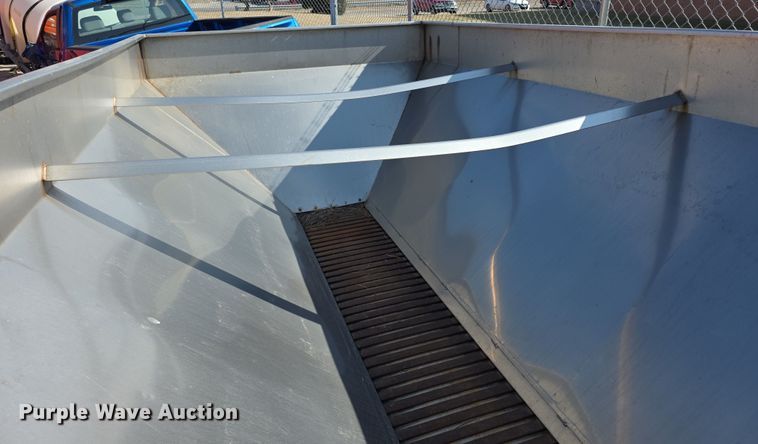 image for item DZ3865 2004 Henderson FSHX13XHX25280 V-Box Stainless steel Spreader spreader