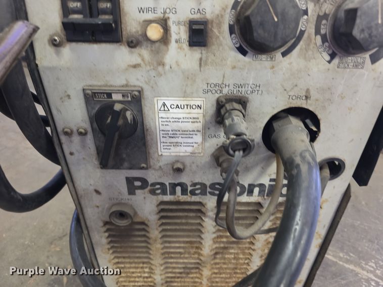 image for item DZ3867 1999 Panasonic Gunslinger 260ASI welder