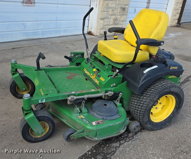 image for item DZ3868 2005 John Deere Z-Trak 717A ZTR lawn mower