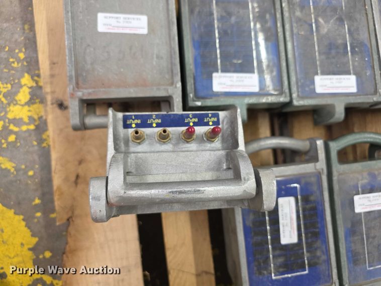 image for item DZ3881 Electronics