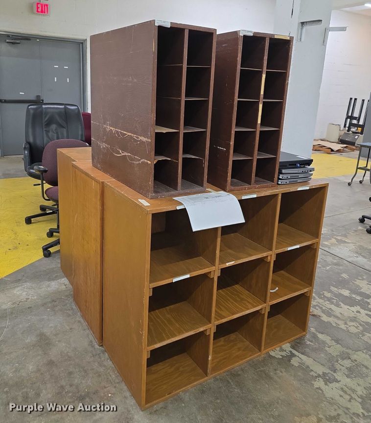 image for item DZ3882 Office equipment