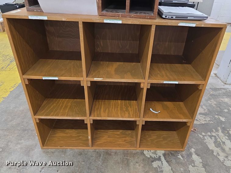 image for item DZ3882 Office equipment