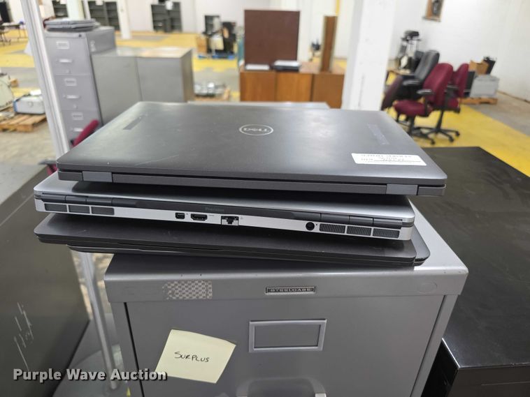 image for item DZ3884 Office equipment