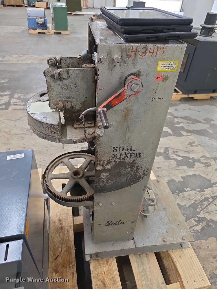 image for item DZ3889 Electronics