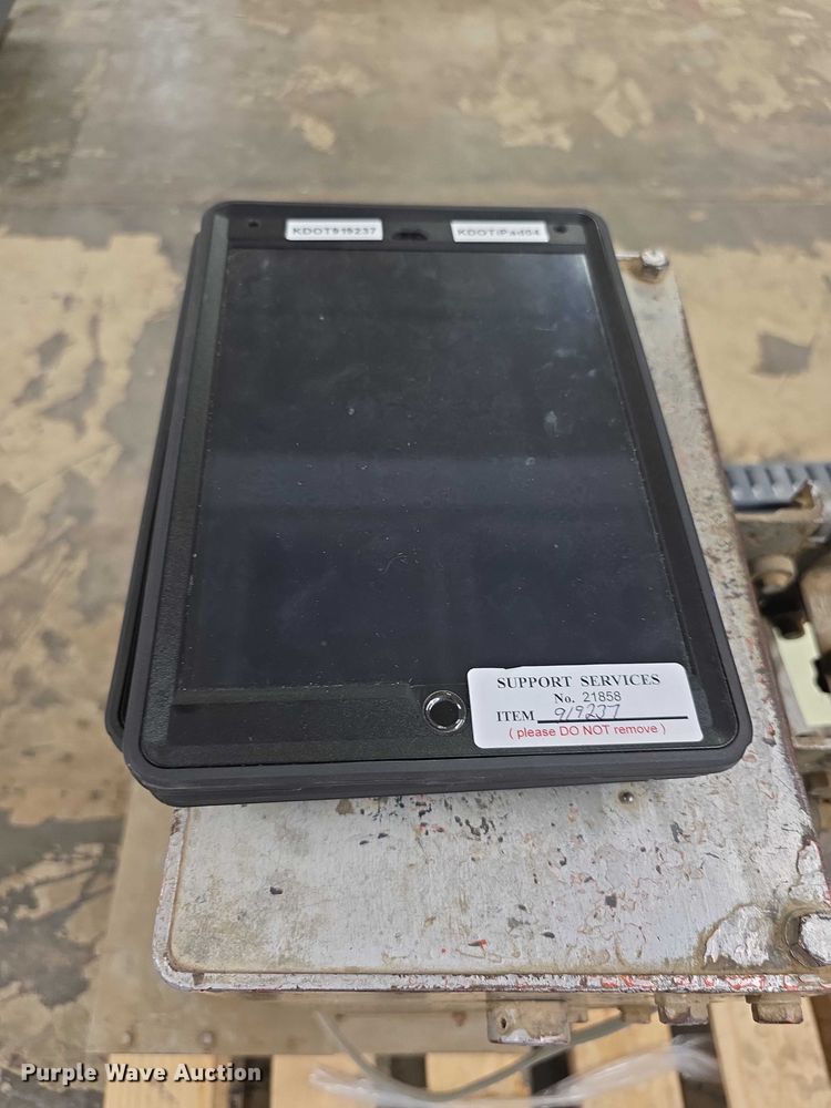 image for item DZ3889 Electronics