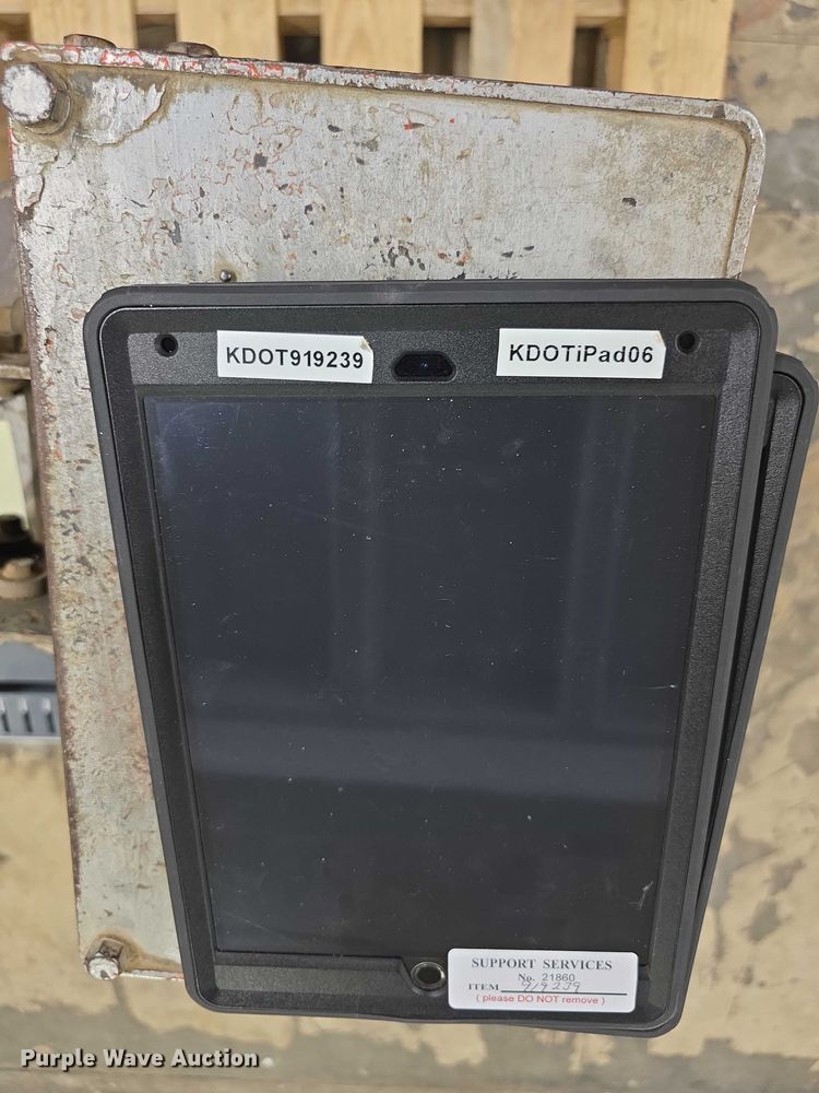 image for item DZ3889 Electronics