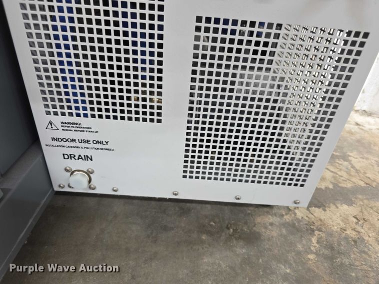 image for item DZ3891 Varian 725ES spectrophotometer