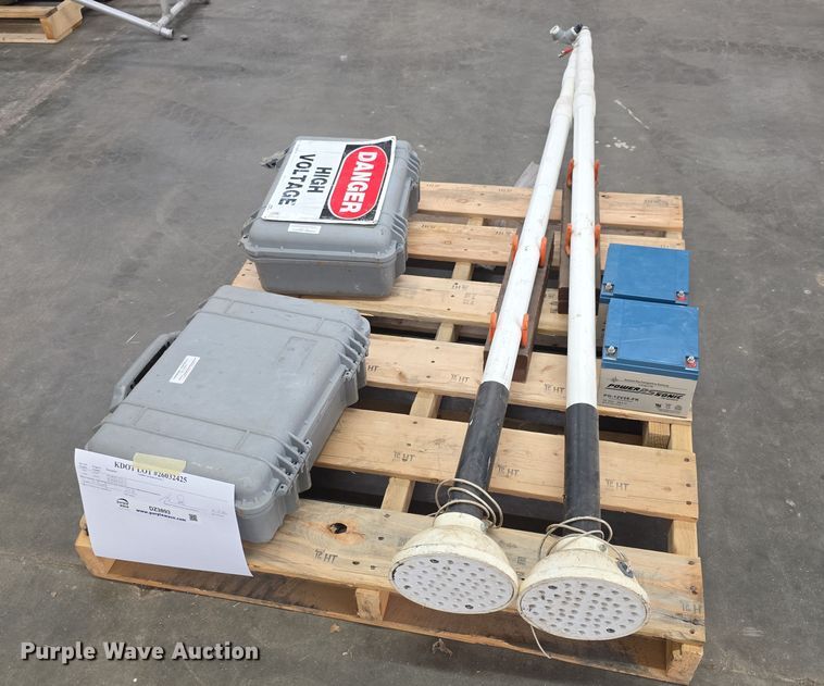 image for item DZ3893 (2) data recorders