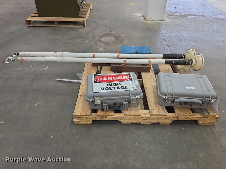 image for item DZ3893 (2) data recorders