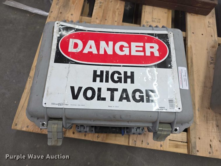 image for item DZ3893 (2) data recorders