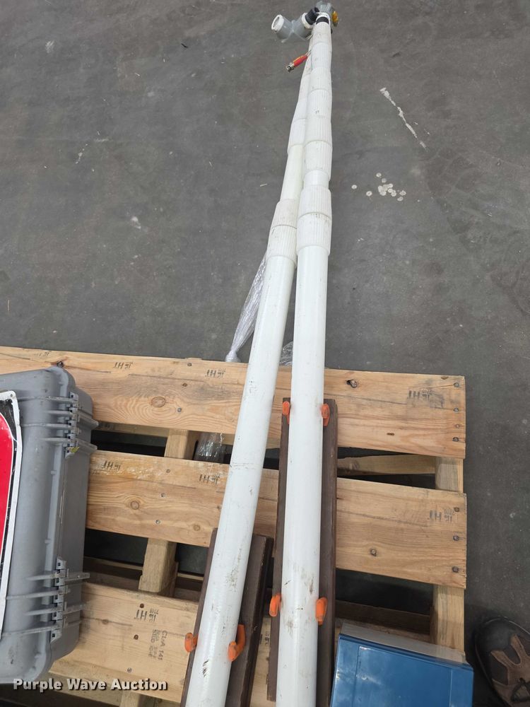 image for item DZ3893 (2) data recorders