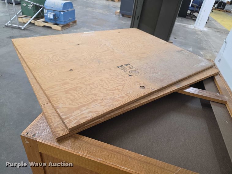 image for item DZ3895 Cabinet