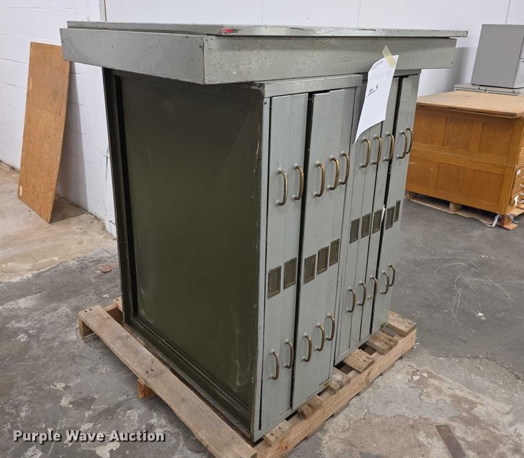 image for item DZ3896 File cabinet