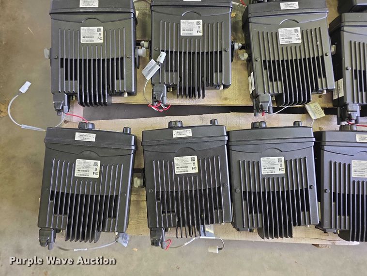 image for item DZ3901 (47) Motorola XTL1500 radios