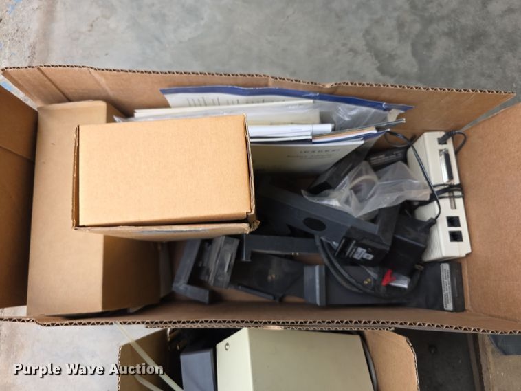 image for item DZ3903 Electronics