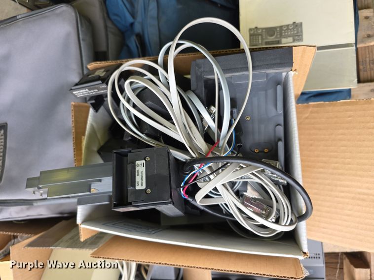 image for item DZ3903 Electronics