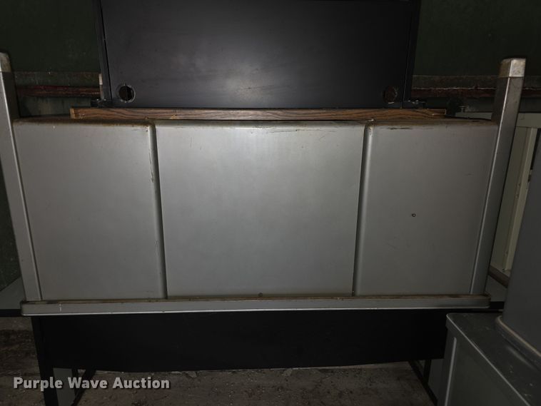 image for item DZ3904 (13) desks