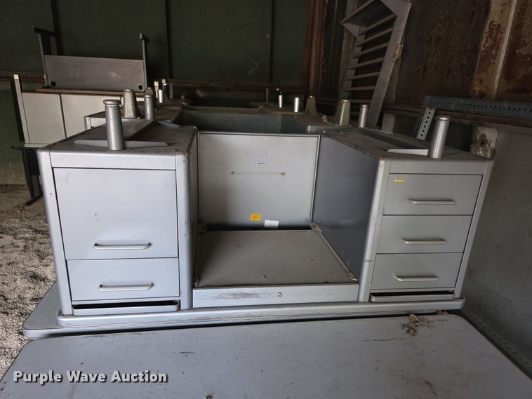 image for item DZ3904 (13) desks