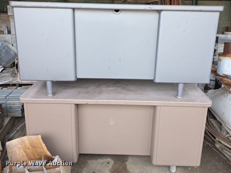 image for item DZ3904 (13) desks