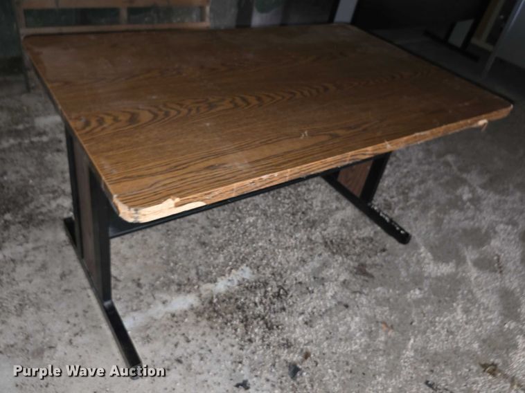 image for item DZ3905 (4) tables