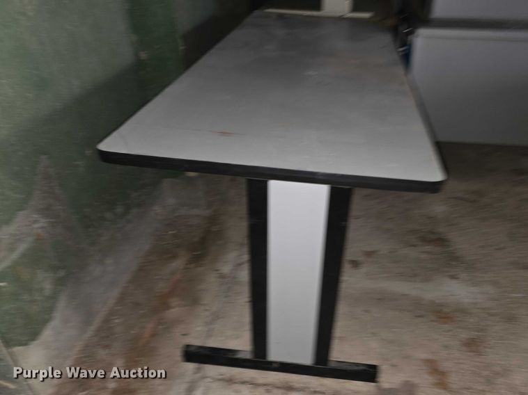 image for item DZ3905 (4) tables