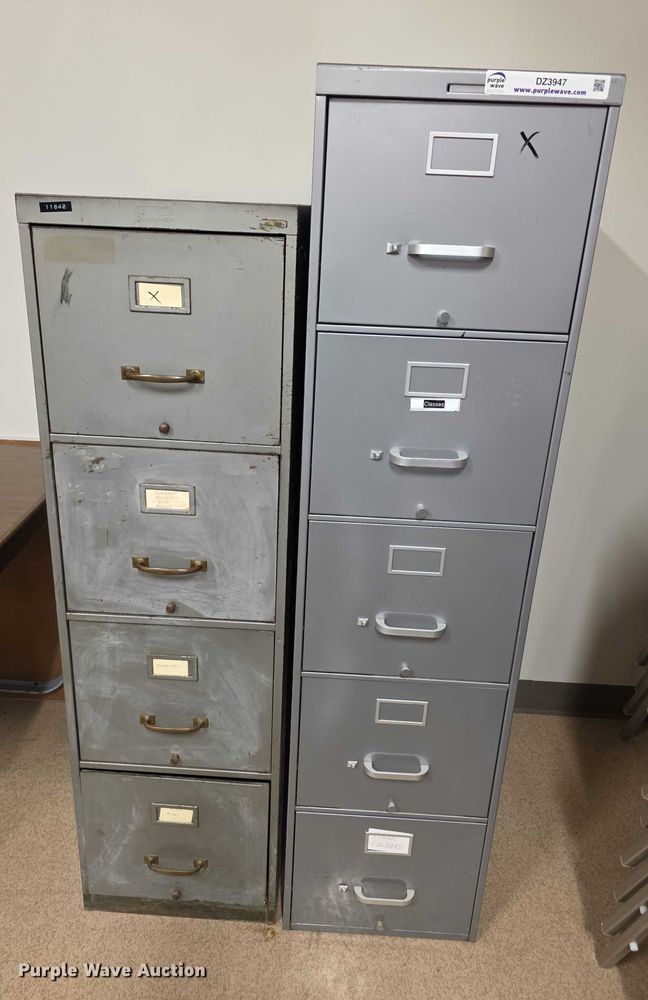 image for item DZ3947 (9) filing cabinets