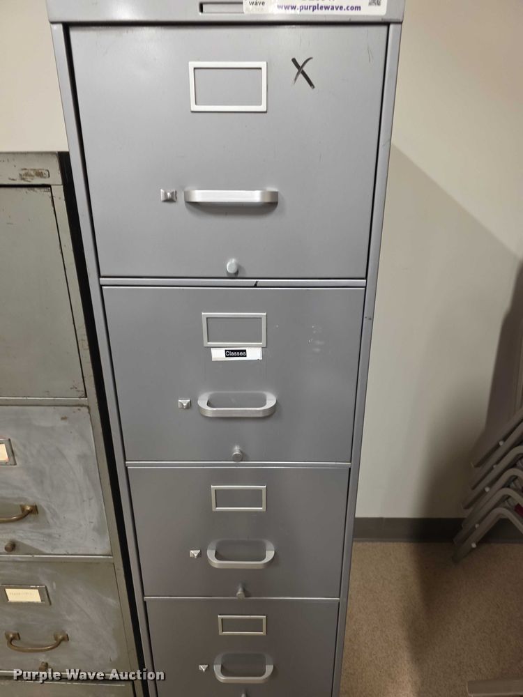 image for item DZ3947 (9) filing cabinets