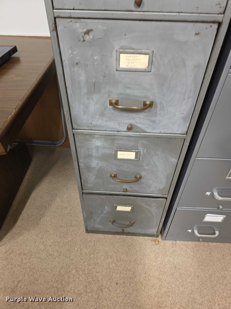 image for item DZ3947 (9) filing cabinets