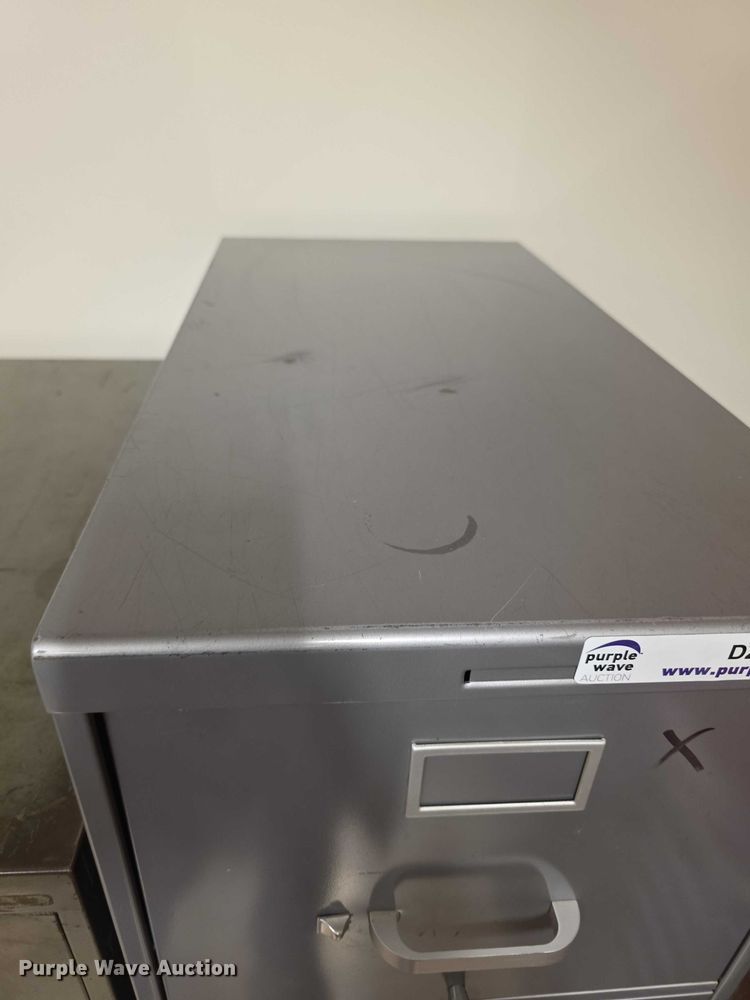 image for item DZ3947 (9) filing cabinets