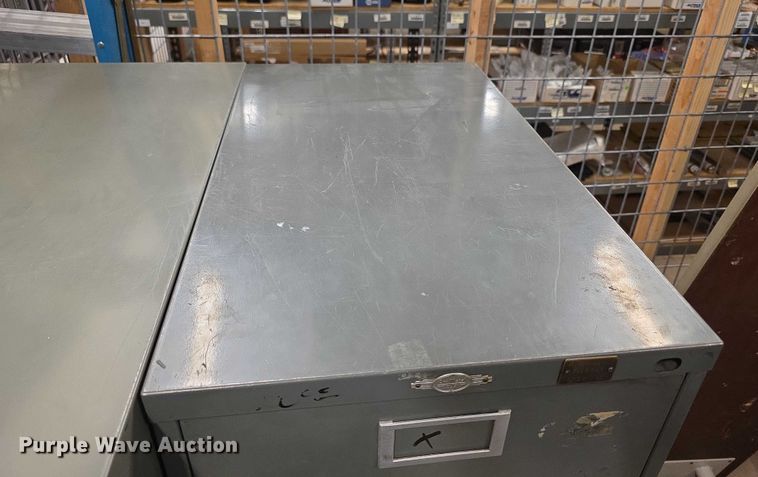 image for item DZ3947 (9) filing cabinets